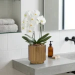 Arany virágcserép modern enteriőrbe Arany virágcserép 17 cm modern beltéri dekorációként