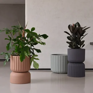 Echo 50 szürke virágcserép modern enteriőrben